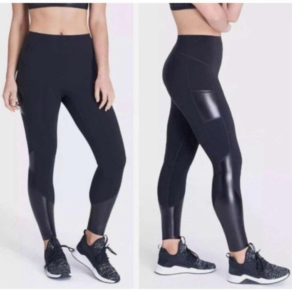 SPANX Women's Gloss Pocket Legging in 'Very Black' Shaping Faux Leather Sz Small
